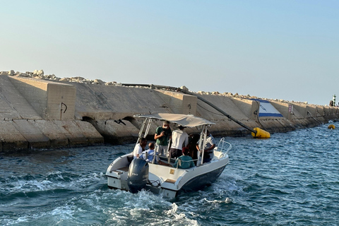 Tel Aviv: Private Boat Rental for up to 8 people w/ captain 1-Hour Private Boat Rental for up to 8 people w/ captain