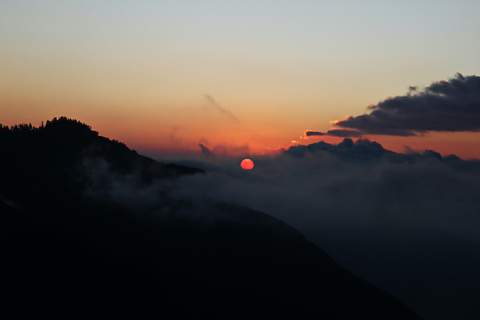 Pokhara: 2-dniowy krótki i słodki trekking po wzgórzu GhorepaniPokhara: 2-dniowy pełny pakiet Ghorepani Poon Hill Trek