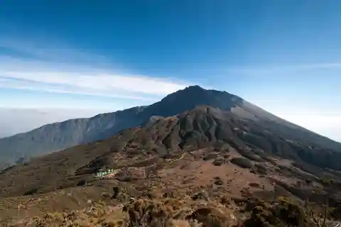 4 dias para conheceres o majestoso Monte Meru - Arusha