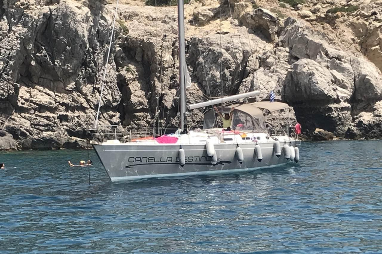 Lindos-Rhodes: Sailing Trip with Lunch and Drinks