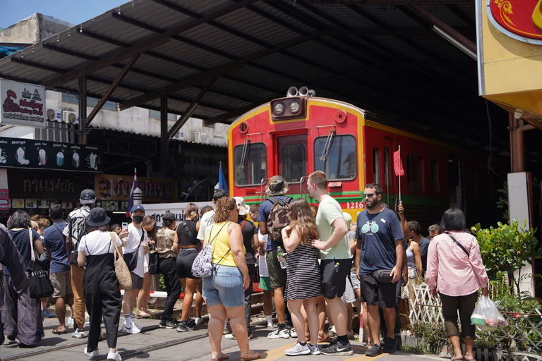 Visita de 5 horas al mercado ferroviario de MaeklongPunto de encuentro de River City