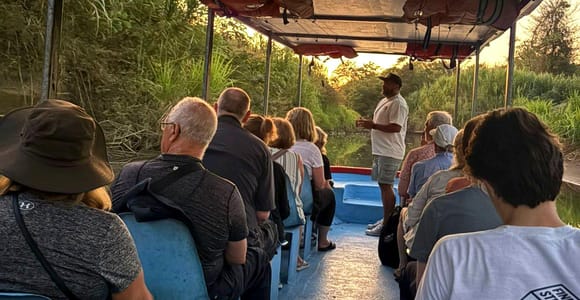 Manuel Antonio: Damas Night Mangrove Boat Tour with Dinner