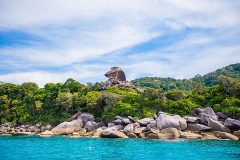 Depuis Khao Lak : Excursion d'une journée aux îles Similan en catamaran de luxe