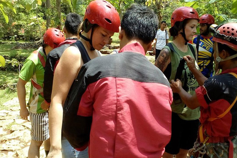 Tour privato della Grotta di Jomblang da YogyakartaTour privato della grotta di Jomblang da Yogyakarta