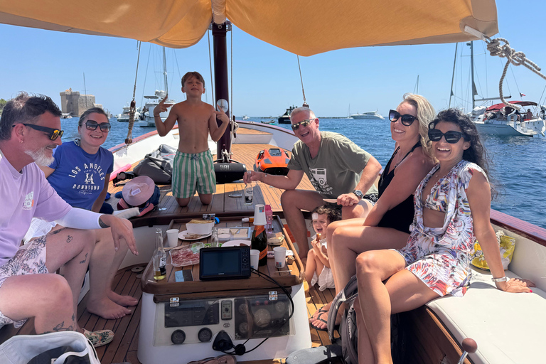 Cannes Private Boat Cruise with Captain and Water Activities Cannes Private Boat Cruise with Captain and Water Activities