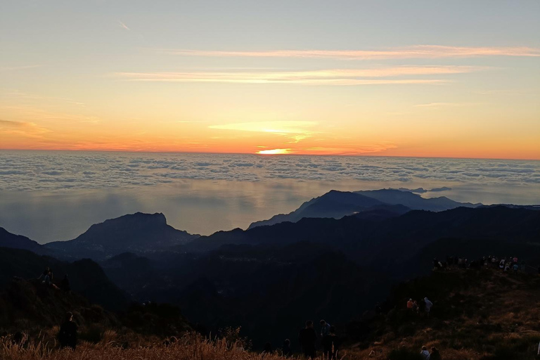 De 0 à 1818 mètres jusqu'au lever de soleil sur le Pico do Arieiro