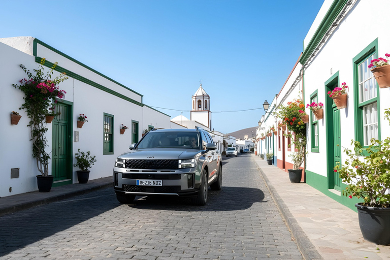 Lanzarote: avventura in 4x4 tra vulcani e degustazione di viniLanzarote: avventura vulcanica in 4x4 con degustazione di vini