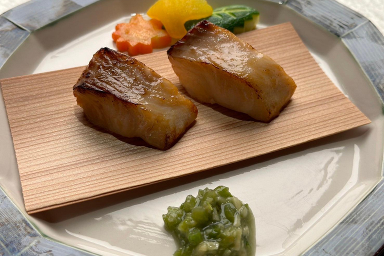 Bangkok: Okura Cruise - Luxury Japanese Dinner Cruise ‘Umi 海’ Teppanyaki (8-course experience)