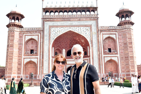 Agra: Taj Mahal Sunrise Tour with Breakfast Private Tour with Breakfast