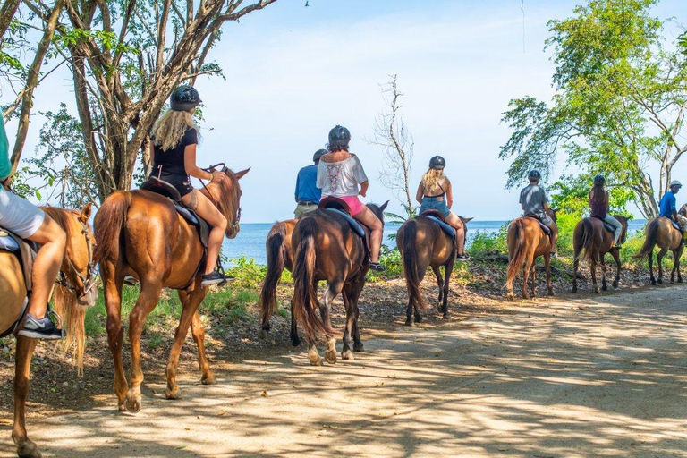 Montego Bay e Negril: Rafting em bambu no oceano, tirolesa e cavalgada