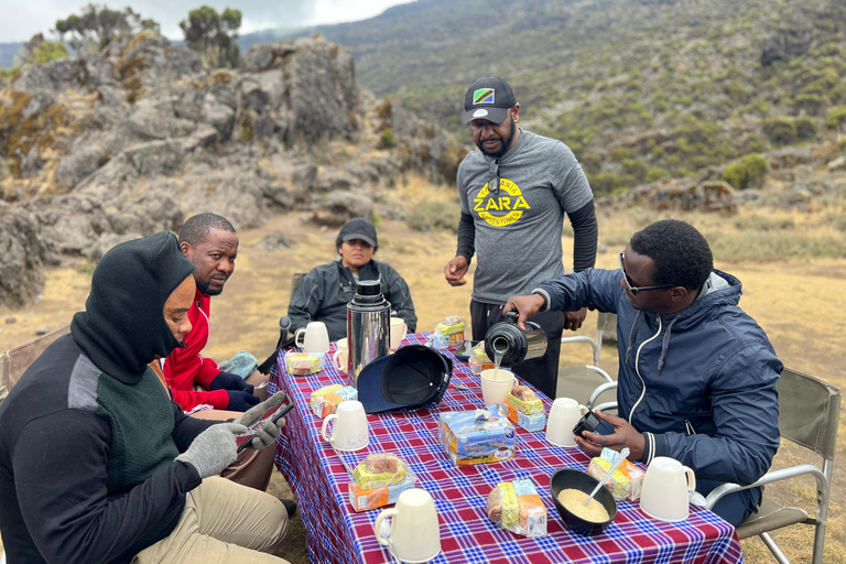 Kilimanjaro: 5-daagse Marangu Route Trek met Overnachting