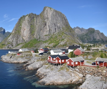 From Svolvaer: Private Lofoten Islands Tour with Transfer