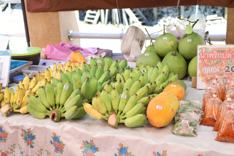 Von BANGKOK aus: Railway Market und Amphawa Floating Market