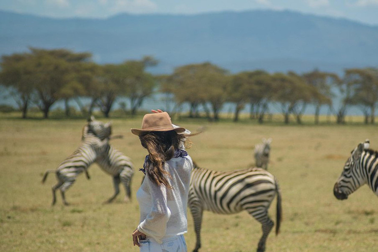 Nairobi: Crescent Island Day Tour with Hotel Pickup