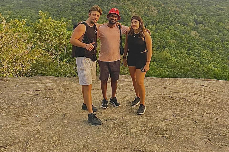 Passeio de Tuk Tuk de Kandy a Sigiriya