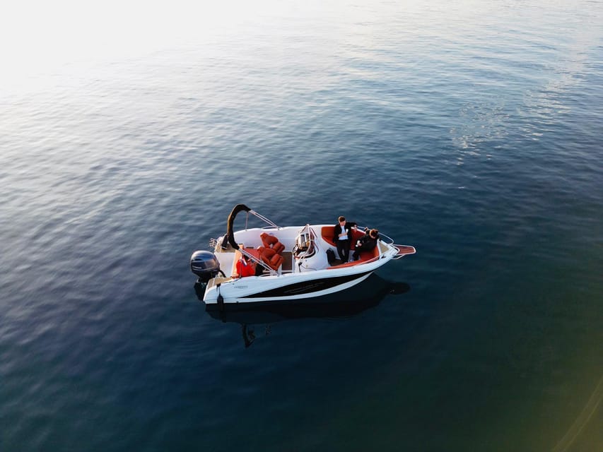 From Split: Blue Cave & 5-Island Cruise with Snorkeling Gear