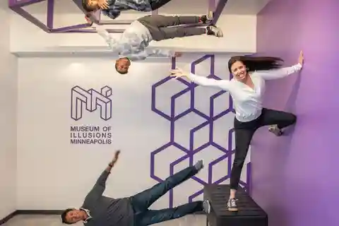 Mall of America: Museum of Illusions Entry Ticket