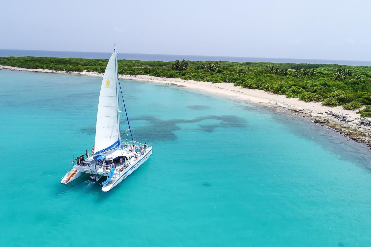 Ab Fajardo: Ganztägige Katamaranfahrt zur Insel Icacos