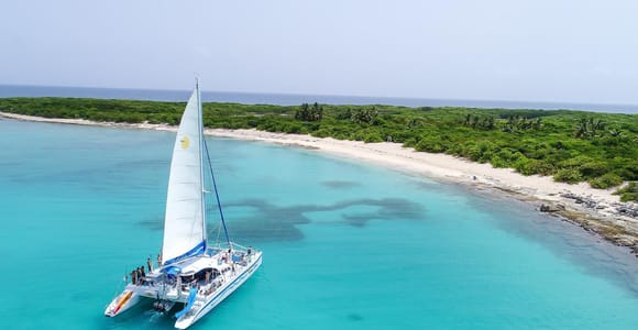 From Fajardo: Icacos Island Full-Day Catamaran Trip