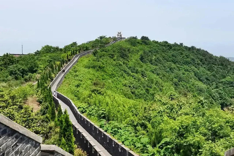 Shanghai: Yixing Little Great Wall Hike with Temple Visit private tour option