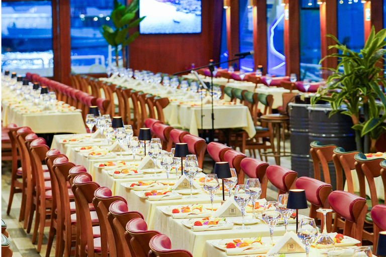 Stambuł: magia Bosforu, pełny posiłek i turecki showAlcohol Menu Meeting on point