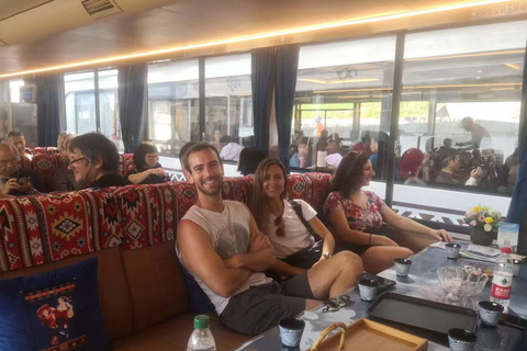 Guilin: Scenic 4-Star Li River Cruise to Yangshuo 4-Star Li River Cruise with English-Speaking Guide
