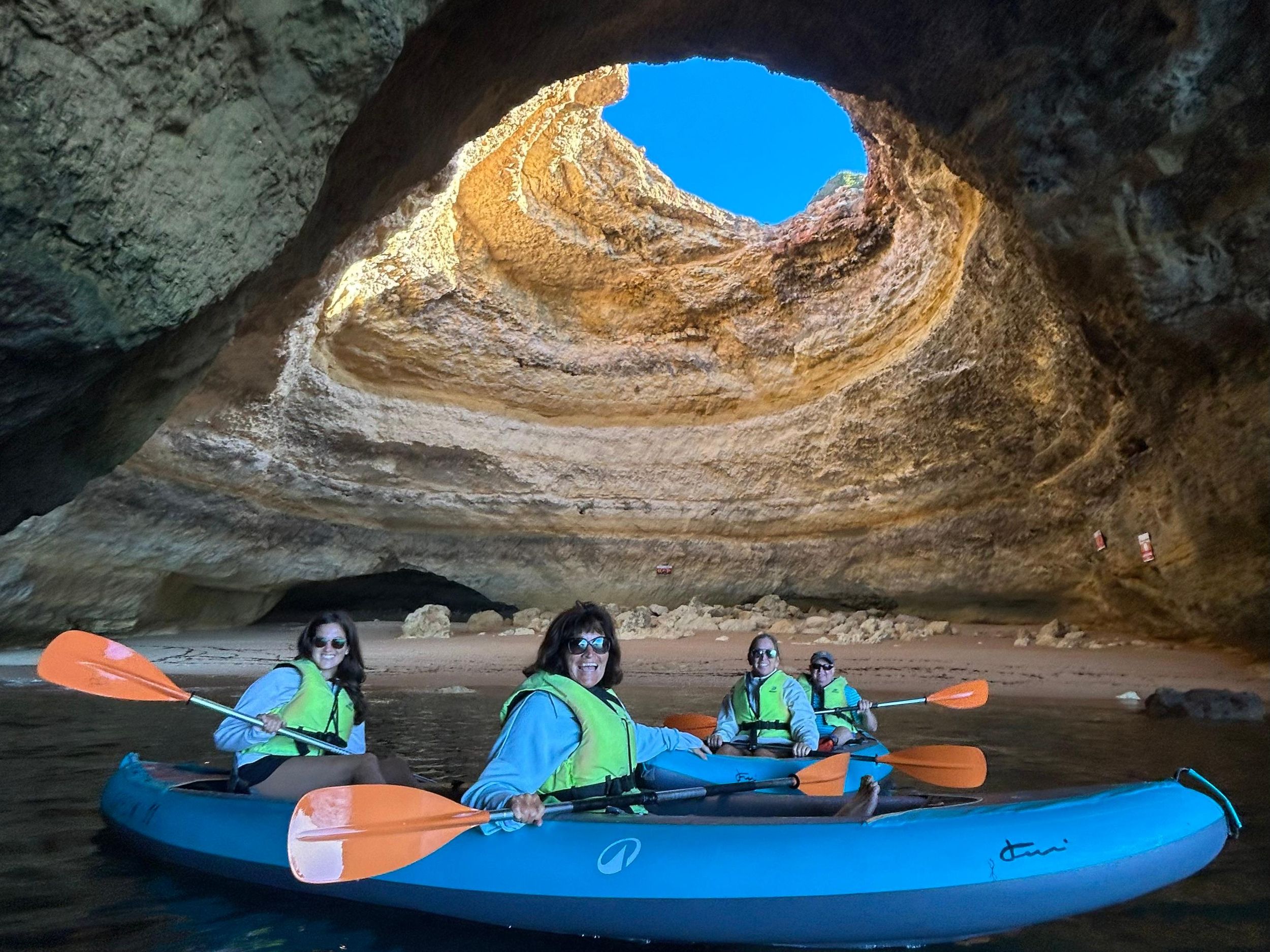 Ab Faro: Kajak in die Benagil-Höhle, Algar Seco & Carvoeiro