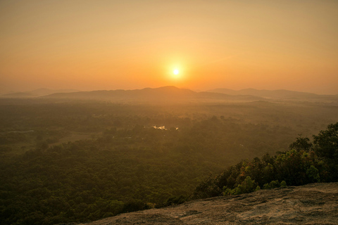 From Sigiriya: Sunrise Pidurangala & Sigiriya Rock Tour