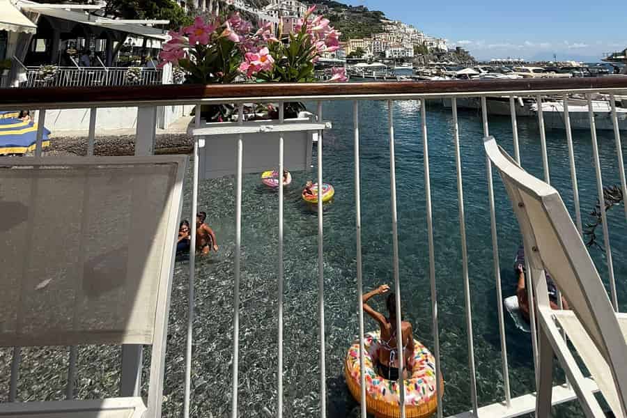 Von Neapel: Bootstour nach Amalfi und Positano mit Freizeit. Foto: GetYourGuide Von Neapel: Bootstour nach Amalfi und Positano mit Freizeit. Foto: GetYourGuide