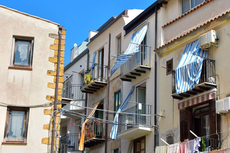 From Taormina to Palermo: stop in Cefalù