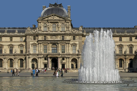 Paris: Louvre Museum Skip-the-Line Guided Tour Louvre Tour for Groups Max 20