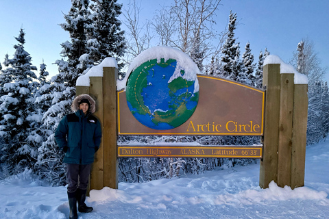 Fairbanks: Arctic Circle Tour with Northern Lights Hunt