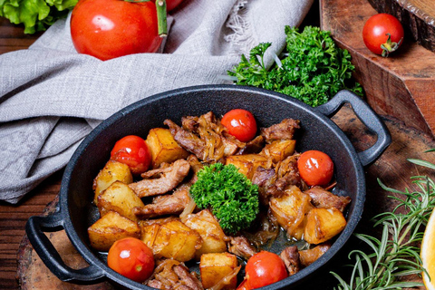 Baku Food Tour: 10+ Tastings, Tea Set & Local Spices Private tour (your group only)