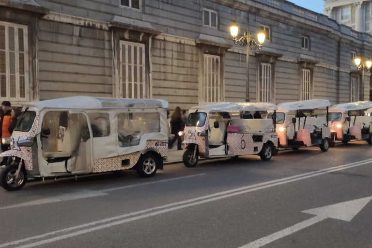 Madrid: City Tours - 6 seats private ecological tuk tuk Madrid: City Tour Highlights must see (1,5 hours)