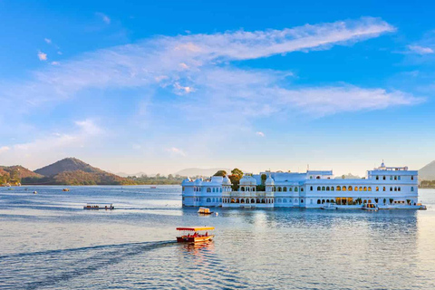 Från Udaipur: Privat sightseeingtur i Udaipur med bil