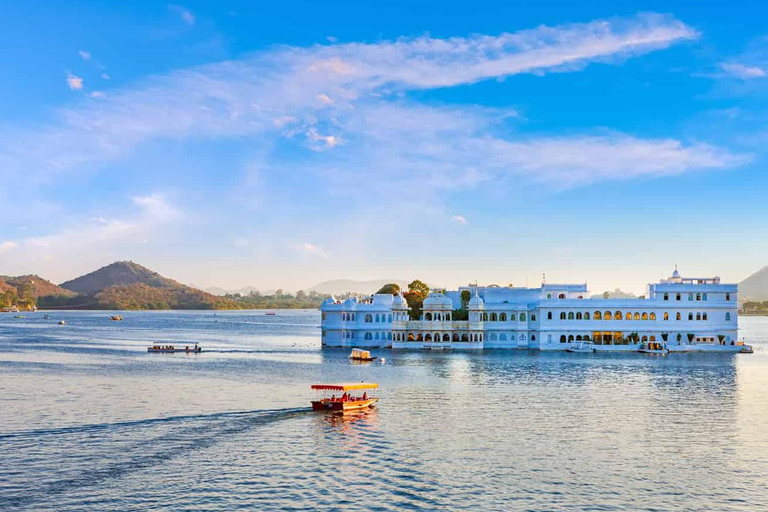 Från Udaipur: Privat sightseeingtur i Udaipur med bil