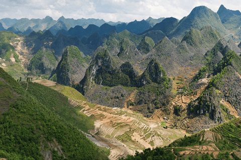 From Sapa/Hanoi: Ha Giang Loop 4 Days 3 Nights self-driving.