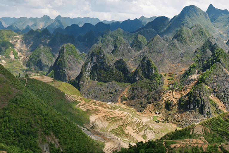 From Sapa/Hanoi: Ha Giang Loop 4 Days 3 Nights self-driving.