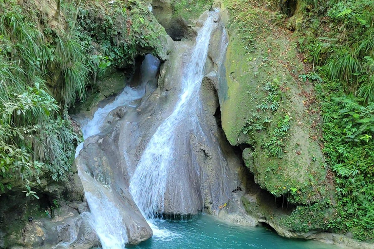 Montego Bay: Blue Hole & Horseback Riding Tour