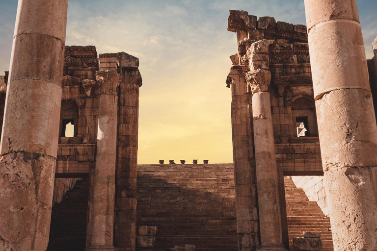 Vanuit Amman: Jerash halve dag tourVervoer en toegangskaarten