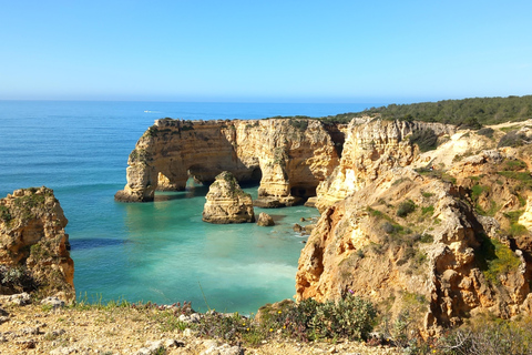 Lisbona: Tour della costa dell&#039;Algarve con gita in barca alle grotte