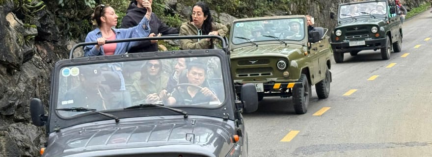 Ha Giang : Circuit de 3 jours en Jeep avec chauffeur et guide locaux