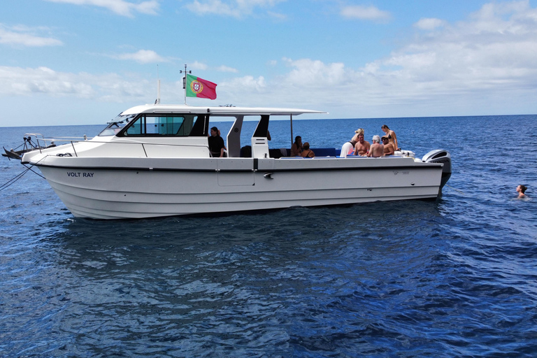 Calheta: Private Catamaran Tour - With Open Bar & Snacks Sunset Tour with Snorkeling & Paddleboarding/ Max 18 people