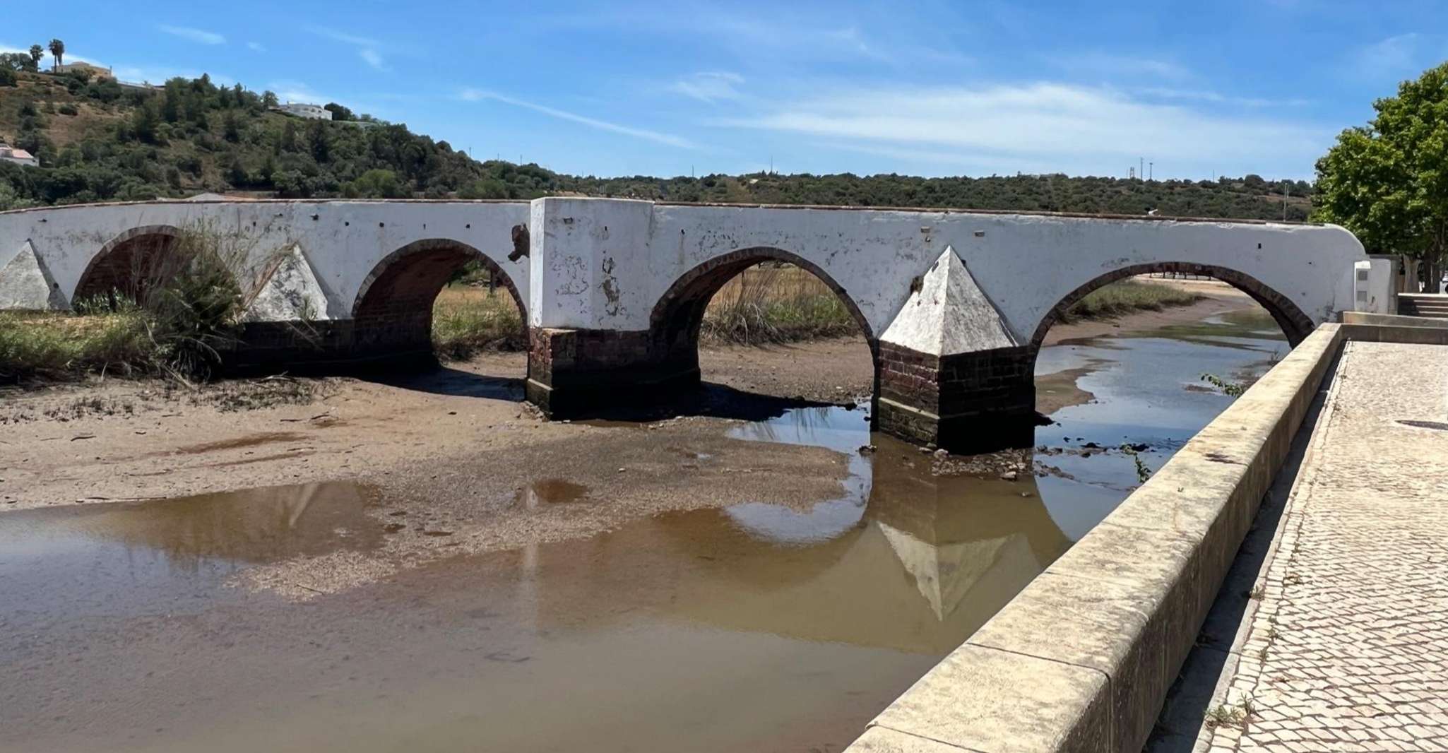 Silves Scavenger Hunt and Sights Self-Guided Tour - Housity