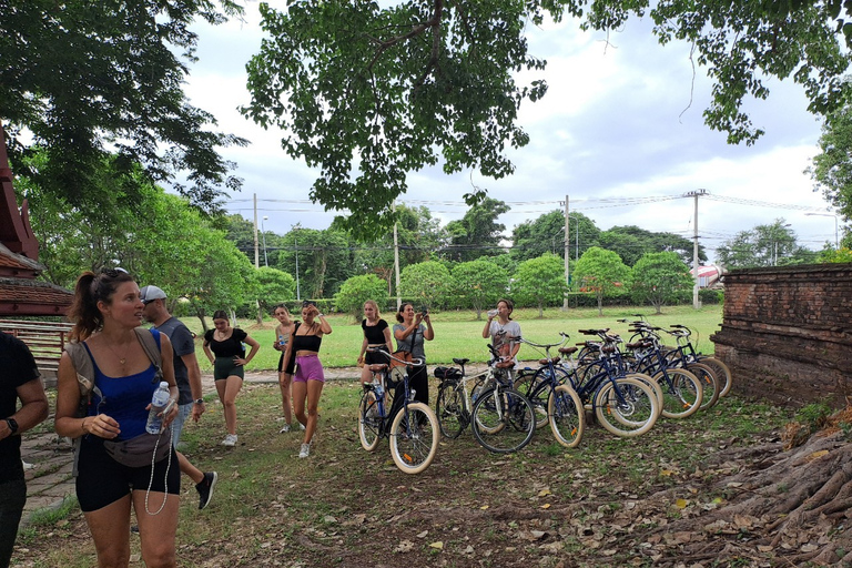 Colori di Ayutthaya: tour in bicicletta di 6 ore patrimonio dell&#039;UNESCO