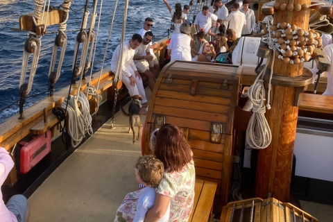 Palamós : Excursion en bateau au coucher du soleil avec un verre de Cava