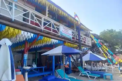 CARTAGENA: VISITA A BARU LANCHA + ILHAS DE EL ROSARIO