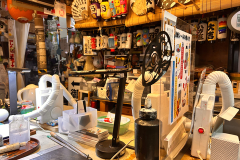 Tokio: Warsztaty tworzenia lampionów w Asakusa z rzemieślnikiem