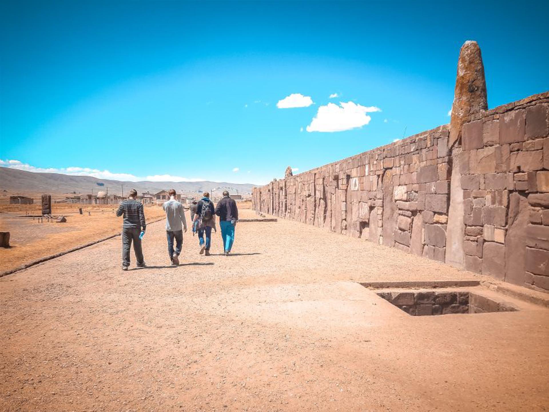 Tiwanaku: Tour ab La Paz mit Eintrittsgebühren und Mittagessen