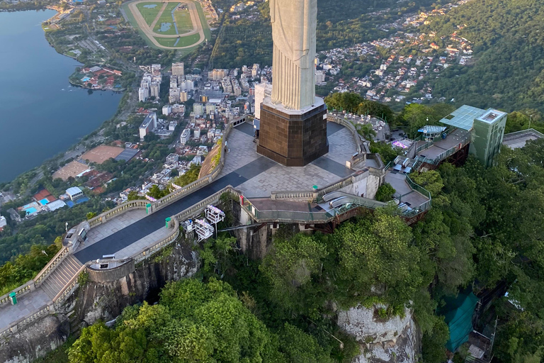 Rio de Janeiro: 25 Min Helicopter Christ the Redeemer
